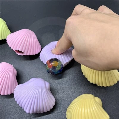 Squeeze Seashell Beads Ball
